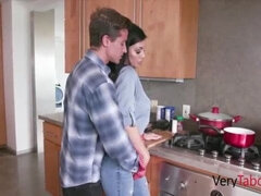 Stor stjärt, Avsugning, Bystig, Otrohet, Fetisch, Milf, Rider, Styvmamma