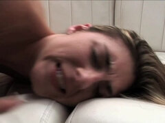 18 éves, Gesztenyebarna, Arcra élvezés, Kőkemény, Természetes, Filigrán alkatú, Tini, Begyek