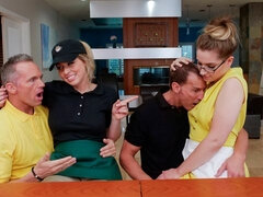 Tyłek, Blondynka, Obciąganie, Styl na pieska, Obciąganie, Całować, Lizanie, Cipka