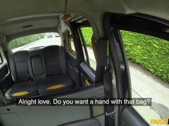 Duże cycki, Obciąganie, Samochód, Palcówka, Hardcore, Mamuśka, Lizanie odbytu, Jebanie piersi