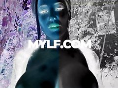 Stor røv, Ældre lækkre kvinde, Give finger, Onani, Mor jeg gerne vil kneppe, Orgasme, Fisse