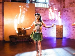 Arsch, Blasen, Braunhaarige, Hundestellung, Handjob, Lecken, Rasiert, Jungendliche (18+)